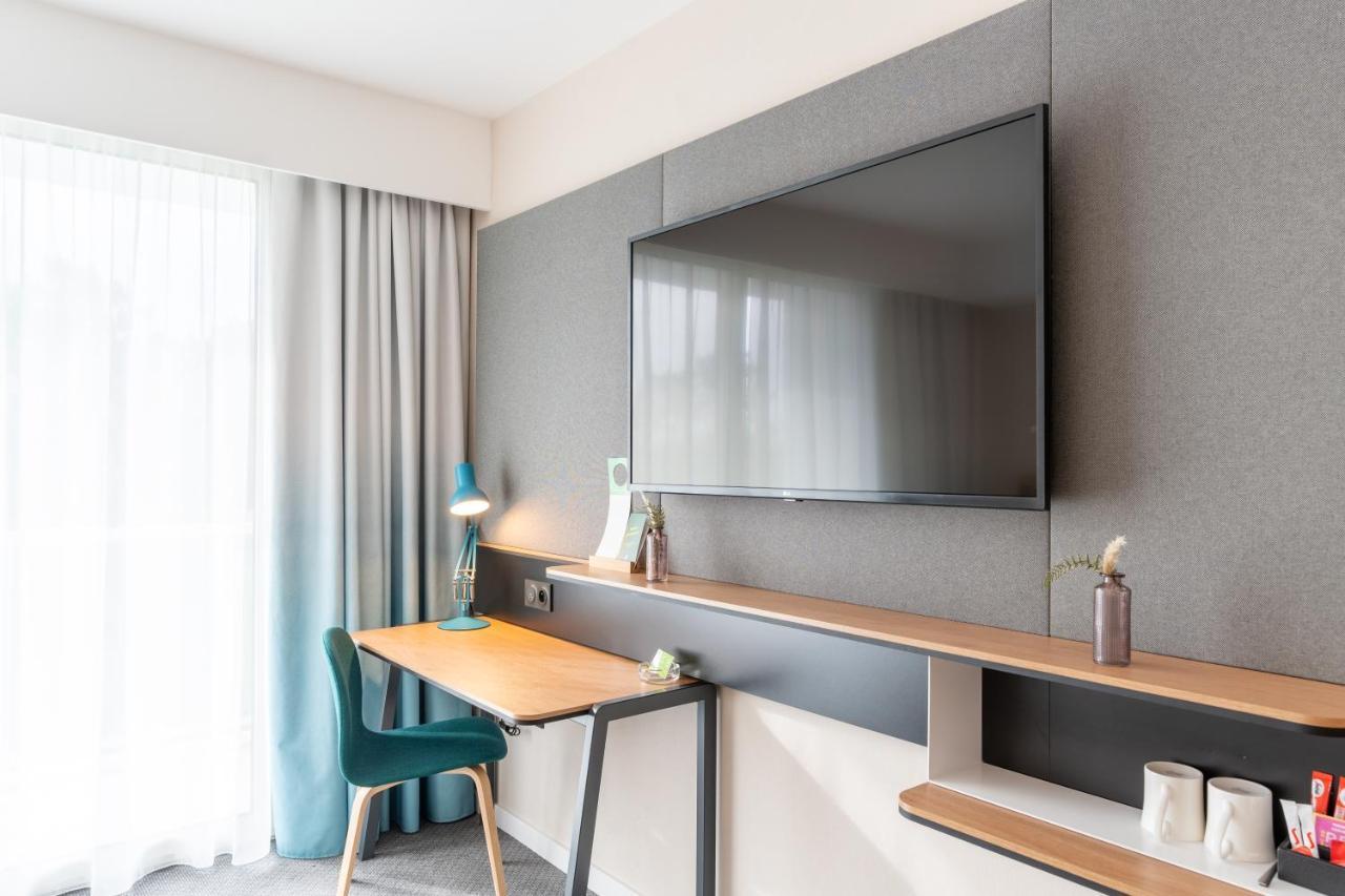 - Bordeaux-merignac By Ihg Hotel 4*